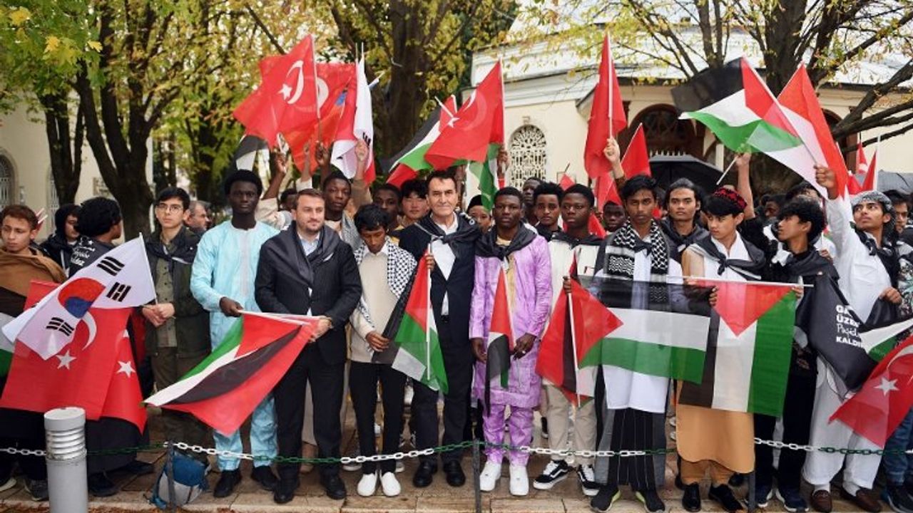 89 ülkeden 155 yabancı öğrenci Bursa'dan Filistin'e tek ses oldu
