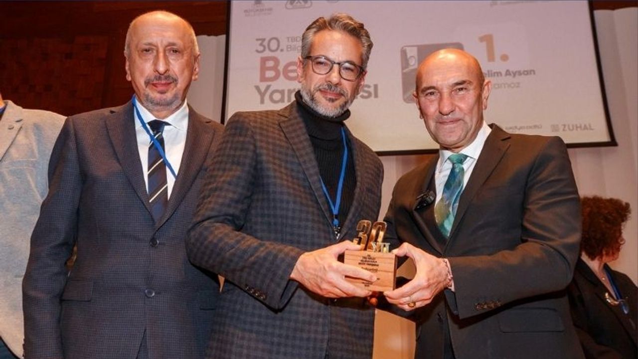 Selim Aysan “Yakamoz” eseriyle 30. TBD Halıcı Bilgisayarla Beste Yarışması’nda ödülün sahibi oldu.