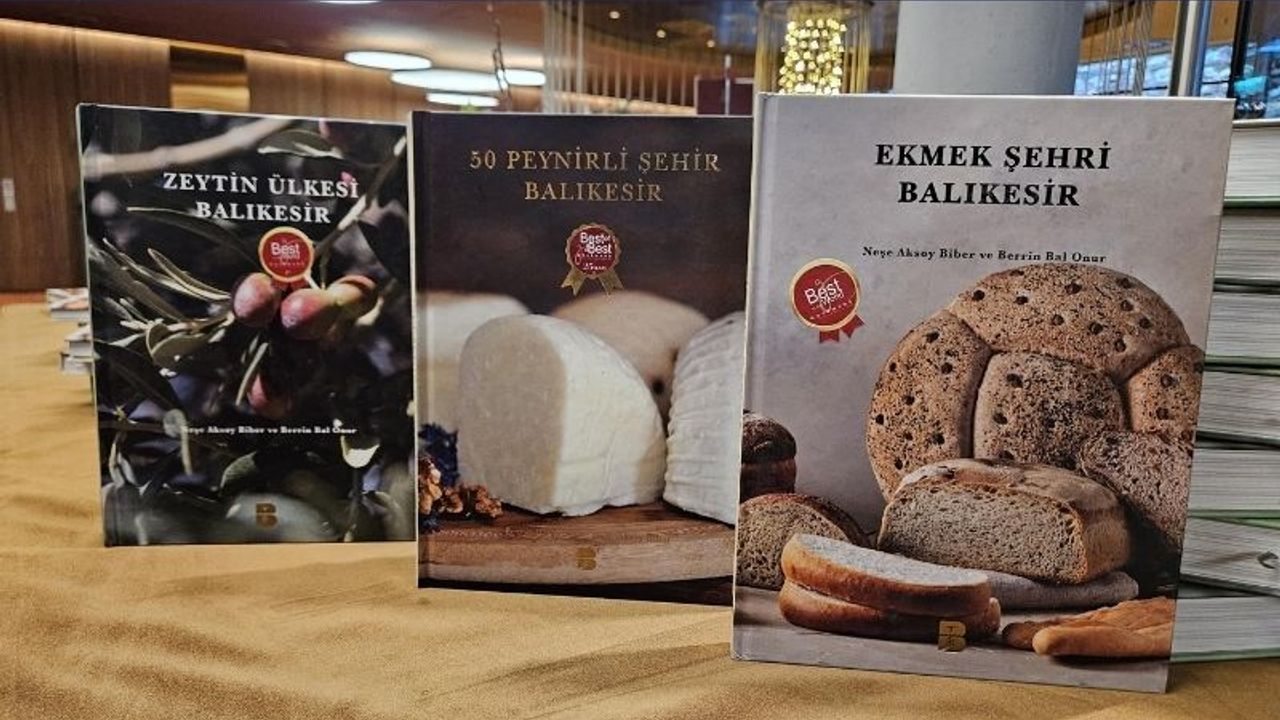 Uluslararası 4 ödül alan 3 yemek kitabı tanıtıldı.
