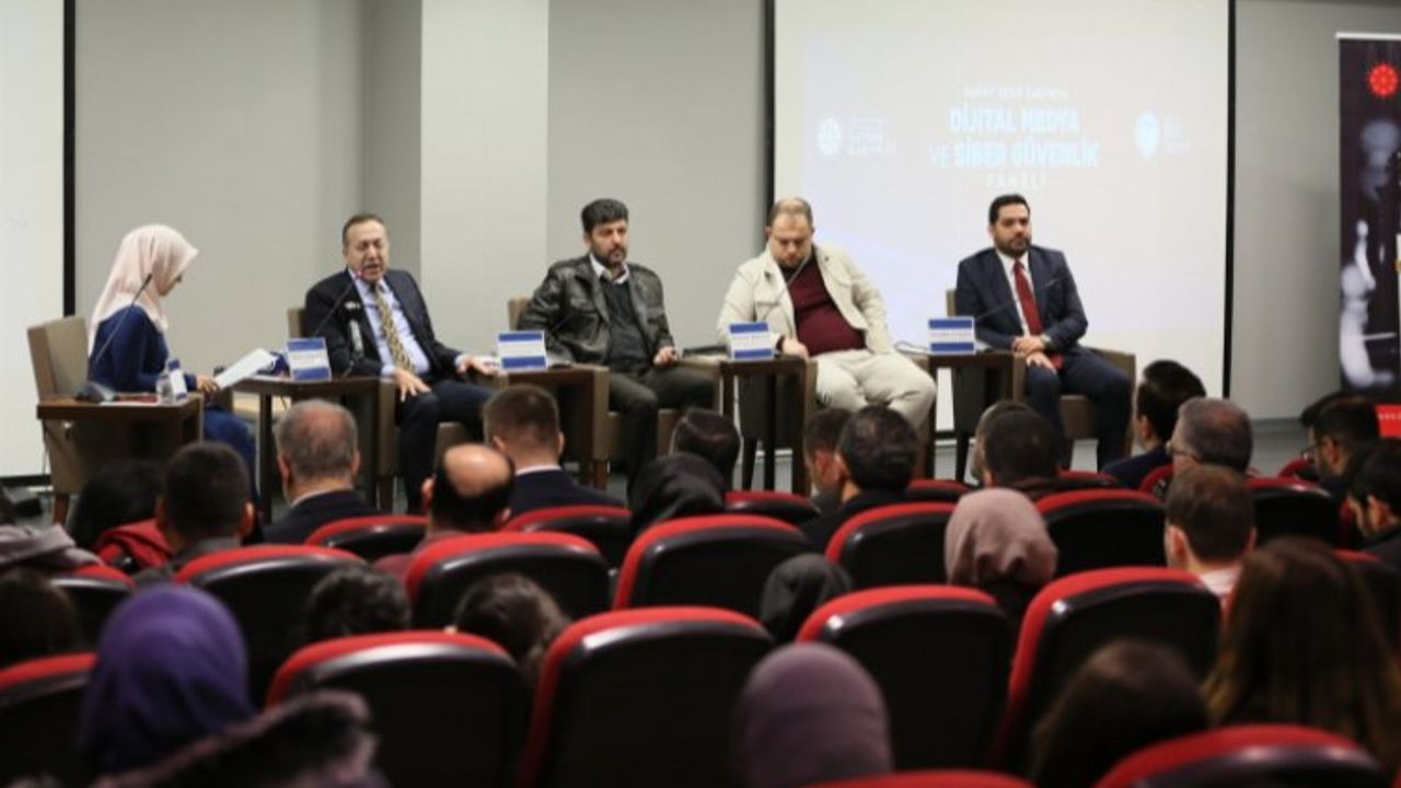 'Dijital medya' Gaziantep'te konuşuldu