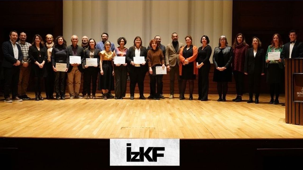 İzmir Kültür Fonunda ödüller sahiplerini buldu