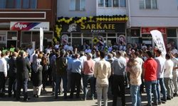 Kadın kooperatifinde üretilen ürünlerin satışının yapılacağı Sarkafe Pastanesi ve Kitap Kafe açıldı.