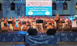 Türkiye'nin ilk resmi “Mübadele Korosu” İzmir'in ilçelerinde yaz konserleri veriyor.