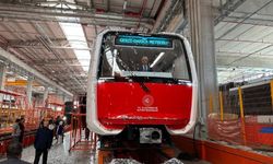 Türkiye’nin yerli ve milli sürücüsüz ilk metro aracı raylarda…
