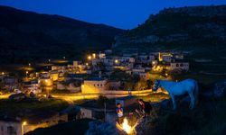 Gece ve ışığın en güzel karelerini 3893 fotoğrafçı çekti.