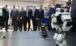 Yapay Zeka ve Robotik Kodlama Merkezi Trabzon'da açıldı.