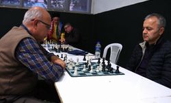 Dedeler ve torunlar Osmangazi'de satrançta yarıştı