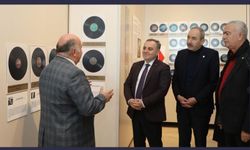 Koleksiyoner Faruk Yaman’ın “Taş Plaklarda Kayseri Türküleri” sergisi ERÜ’de…