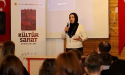 Arzu Özdemir, gençlere “yazı” alışkanlığı aşıladı.