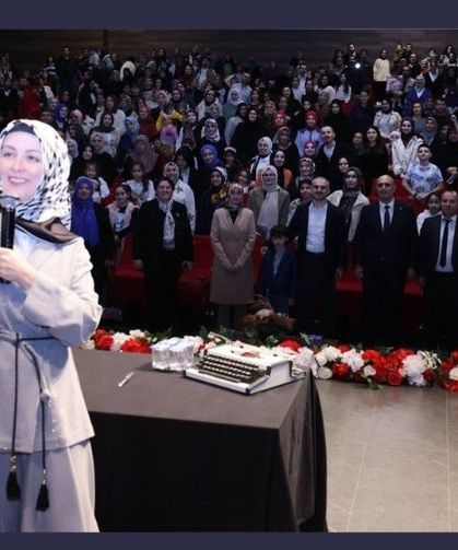 Hatice Kübra Tongar, çocuklarla sohbet etmeyi, ayar vermekten ibaret sanıyoruz.