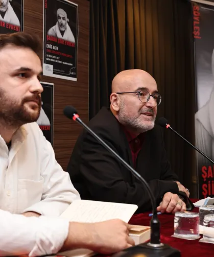 Enis Akın: Şair, kendisinin en sert, acımasız eleştirmeni olmalı