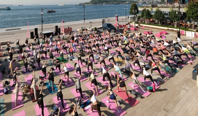 Galataport İstanbul'da sezonun son 'Yoga'sı