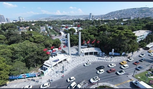 Kültürpark’ın tarihi kapıları restorasyonla yenilendi