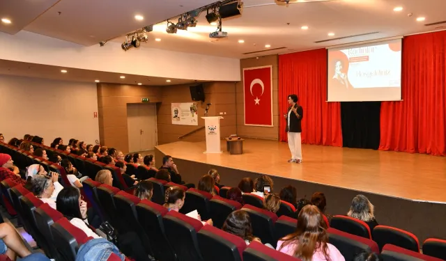 Sıla Topçam ile masalların büyülü dünyasında Çiğli'de yolculuk