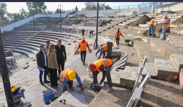 Zeki-Metin sahnesi yenilenen yüzüyle Buca’da sanatseverleri ağırlayacak