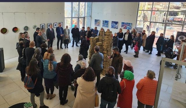 Kocaeli Üniversitesi akademisyenlerinin sergisi Değirmendere Sanat Evi’nde