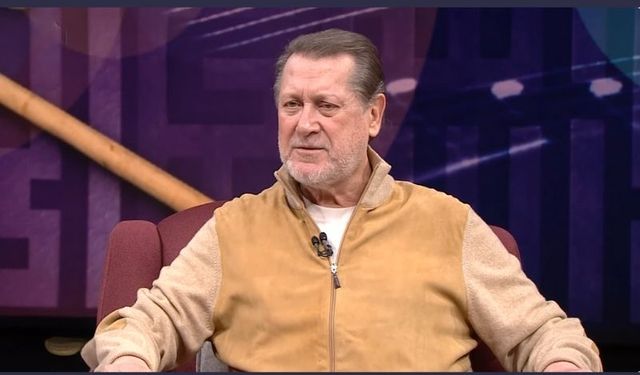 Ahmet Özhan: "Kitaplardan Aşkı Bulamazsın"