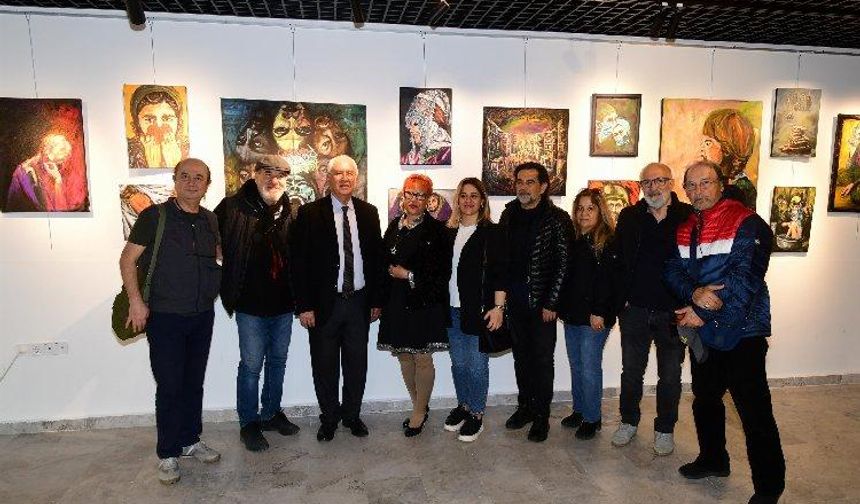 Ressam Baksen Çeliker'in “Benim Gözümden” sergisi Yıldız Kenter Kültür ve Sanat Merkezi'nde