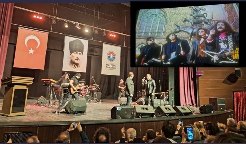 Nebil Özgentürk ve Ali Altay, Barış Manço ve Cem Karaca’yı şarkılarıyla andı.