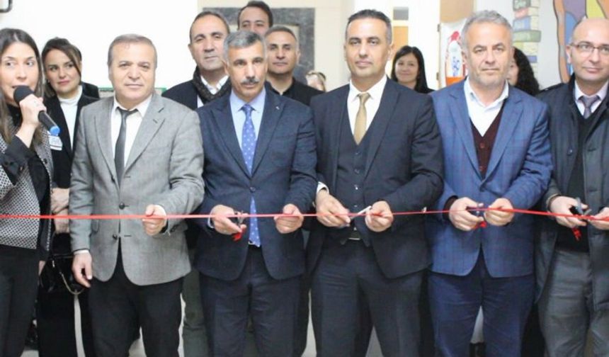 “Geleneksel Oyuncak Müzesi” sergisi Bursa'da açıldı.