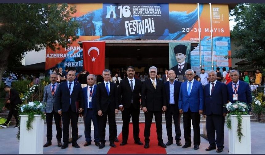 Uluslararası Türkçe tiyatro yapan ülkeler festivali Konya’da başladı.